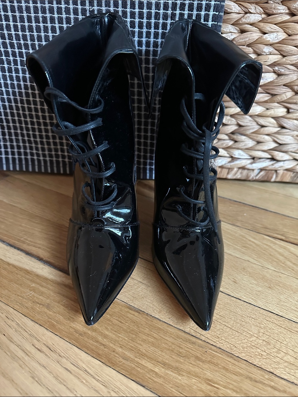 Sarah Jessica Parker Black Patent Leather Boots - Sz 39